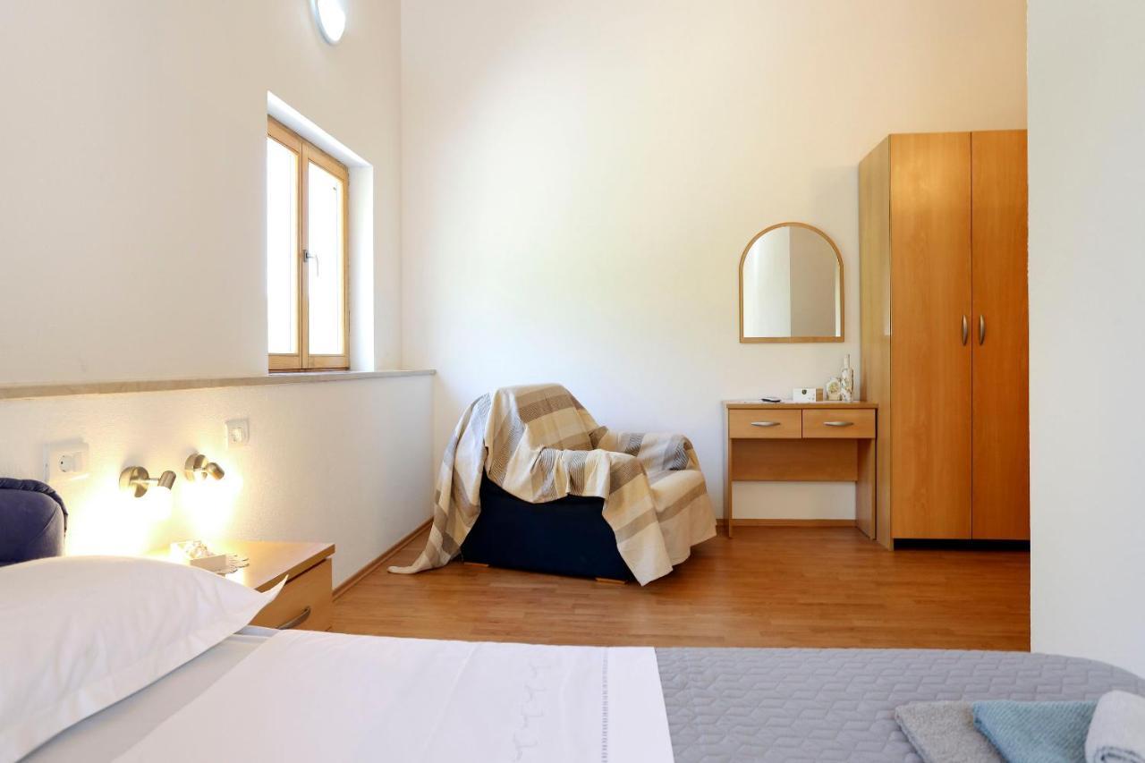 Вилла House Marijan Sestanovac Экстерьер фото