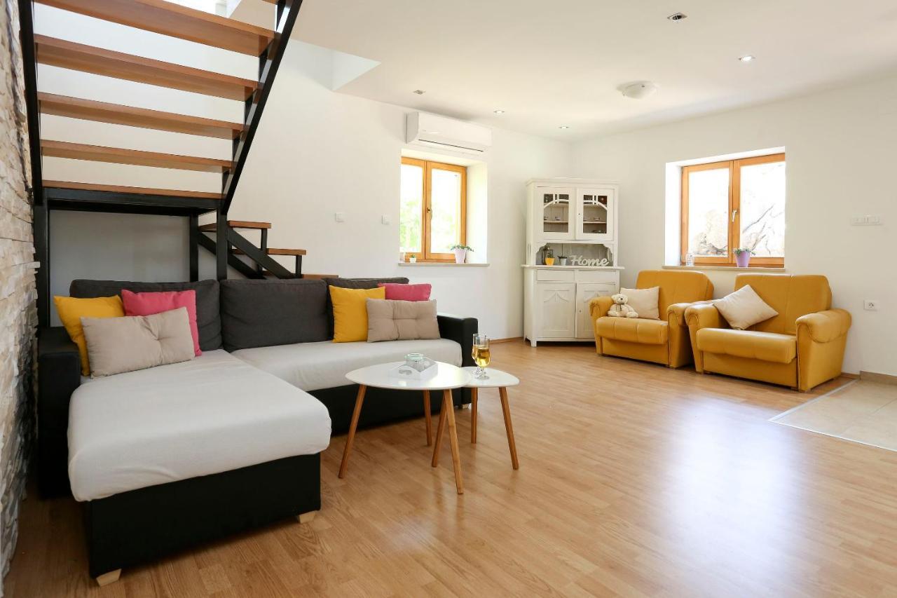 Вилла House Marijan Sestanovac Экстерьер фото