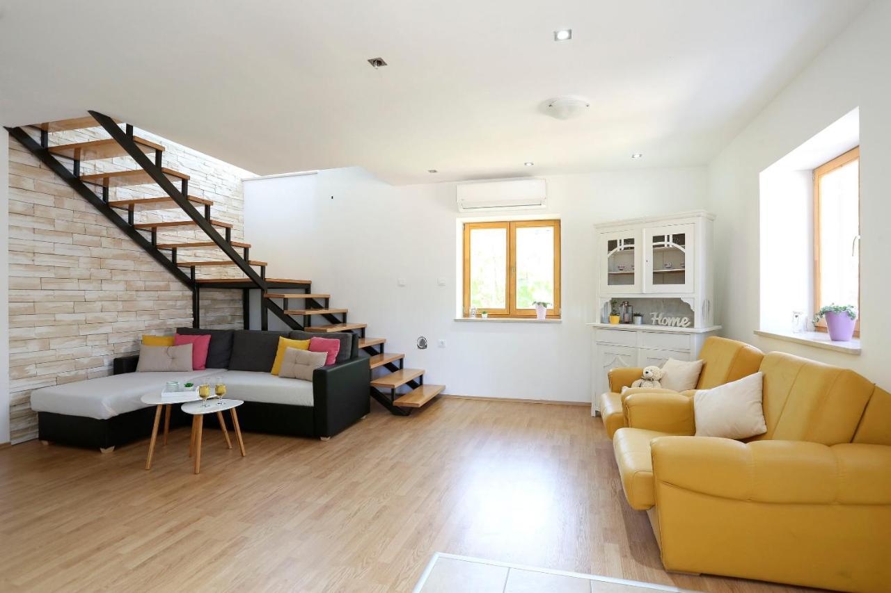 Вилла House Marijan Sestanovac Экстерьер фото