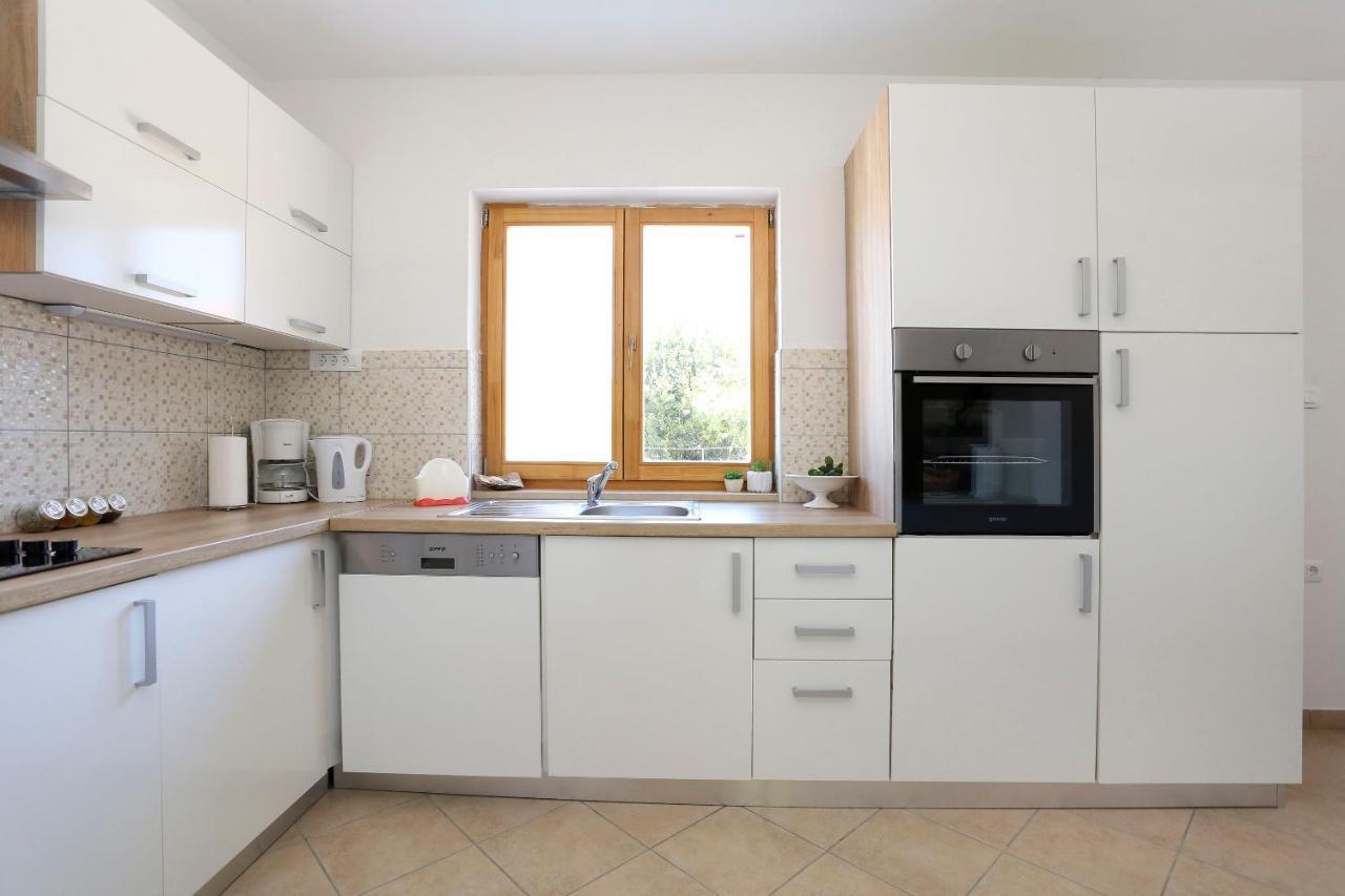 Вилла House Marijan Sestanovac Экстерьер фото