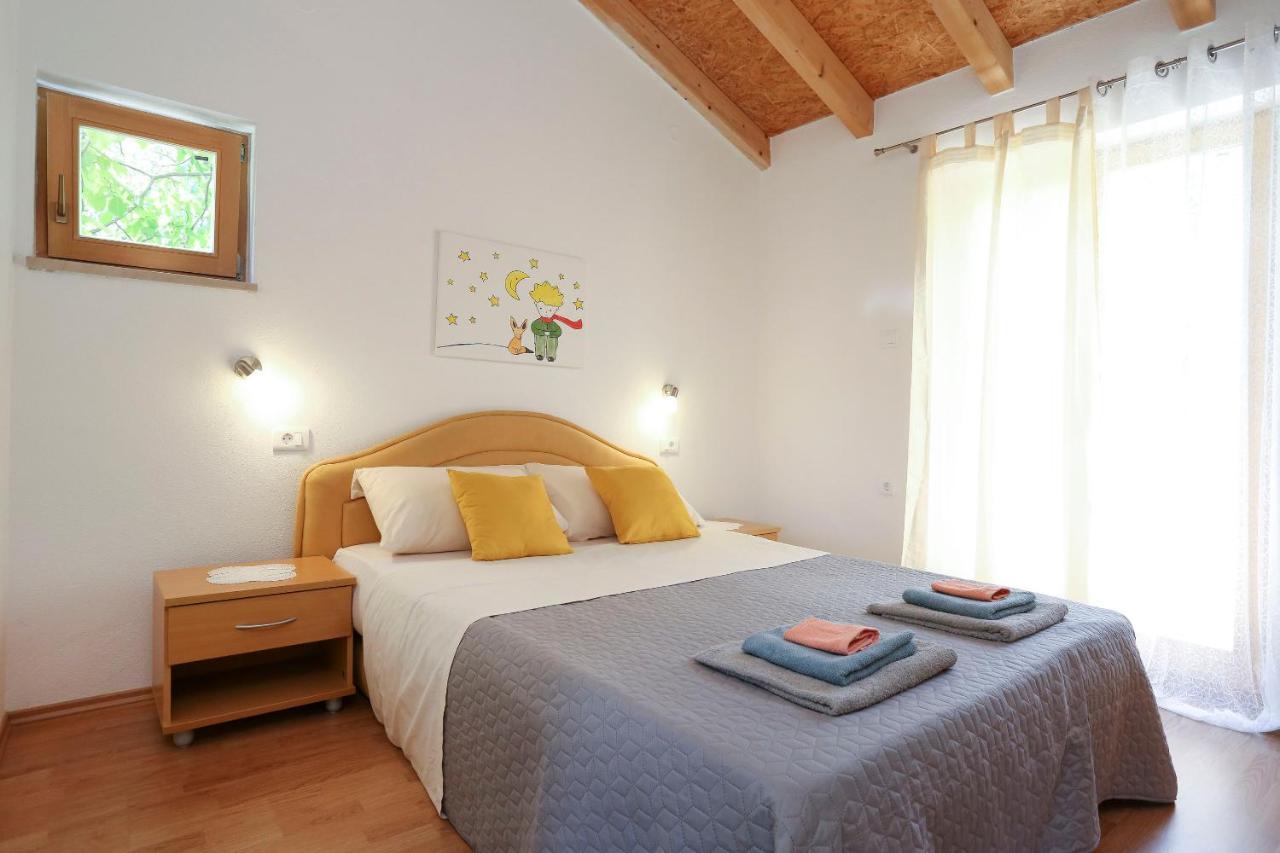 Вилла House Marijan Sestanovac Экстерьер фото