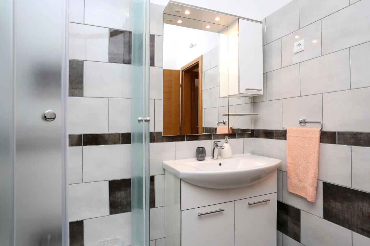 Вилла House Marijan Sestanovac Экстерьер фото