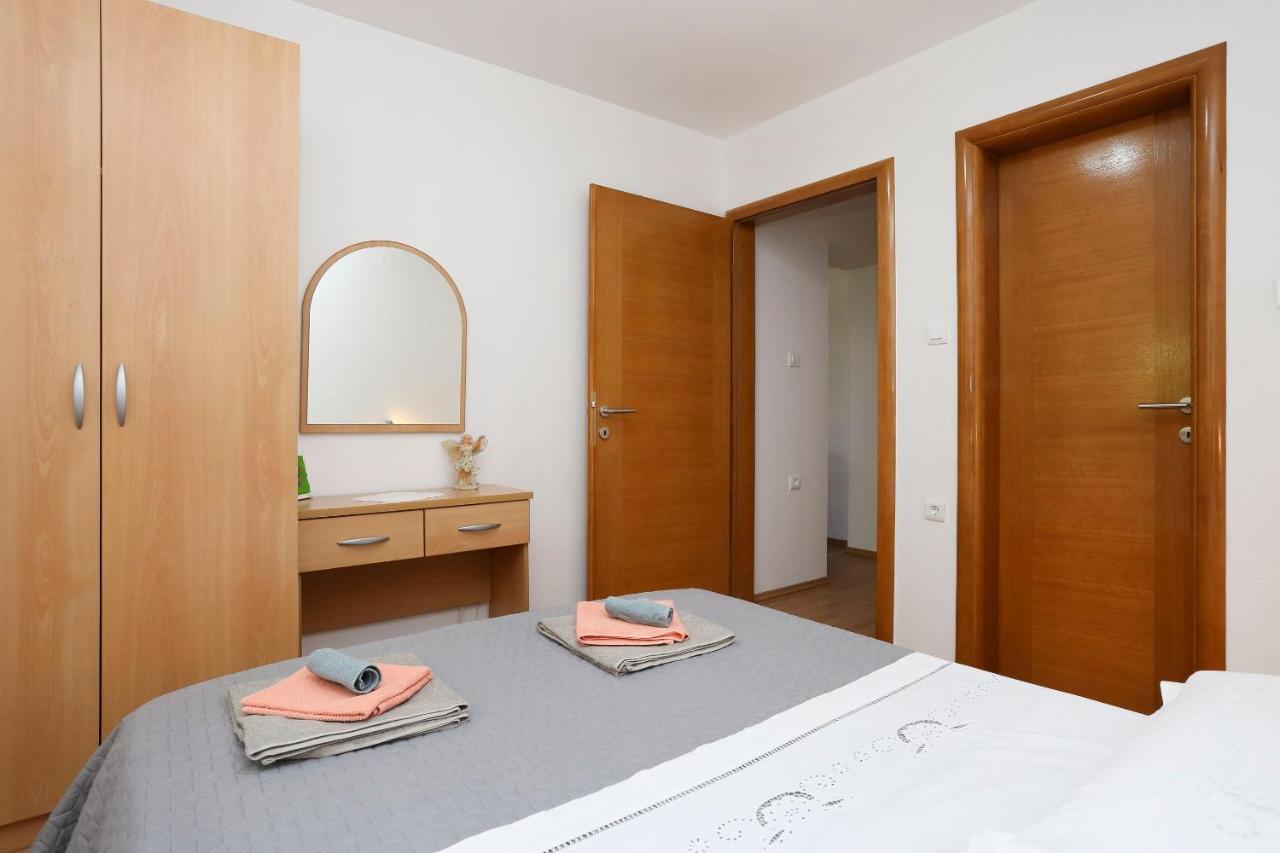 Вилла House Marijan Sestanovac Экстерьер фото